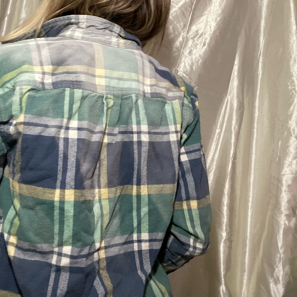 Free Assembly Flannel - Picture 2 of 6